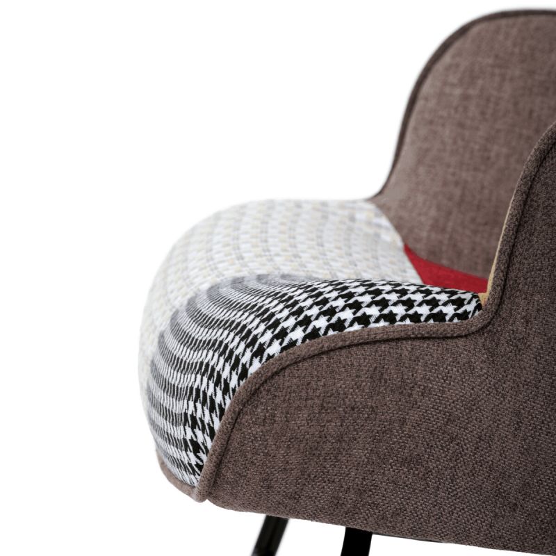 Luxusné hojdacie kreslo v modernom dizajne, poťah patchwork látka