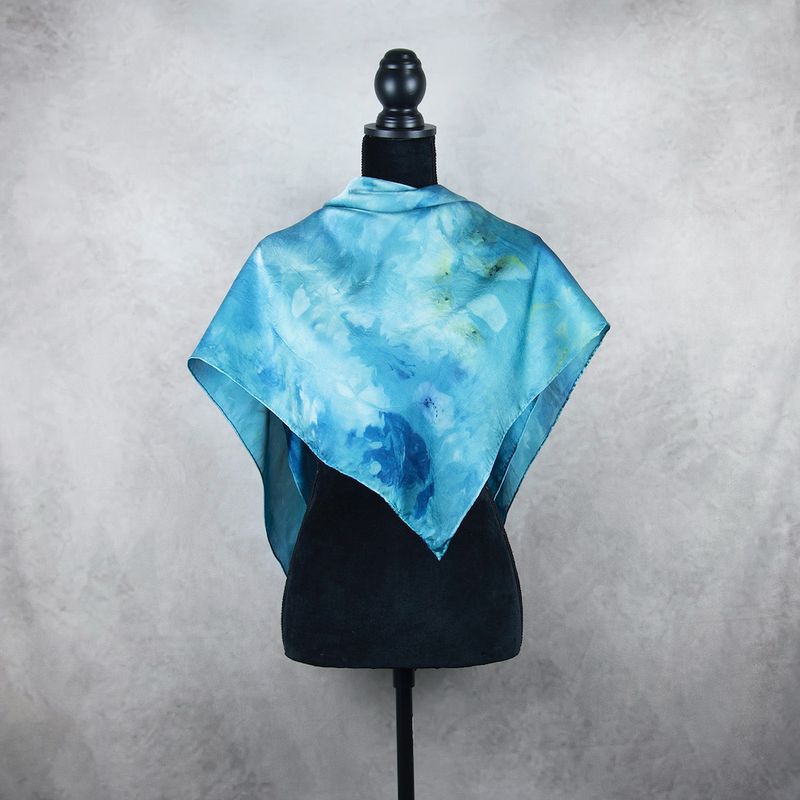 Hodvábna šatka LIMITED_318, 90×90 cm, ručne vyrábaná na Slovensku