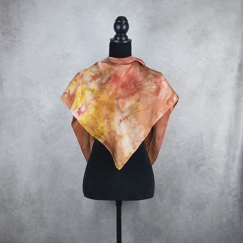 Luxusná hodvábna šatka LIMITED_328 – 100 % prírodný hodváb, 90 × 90 cm