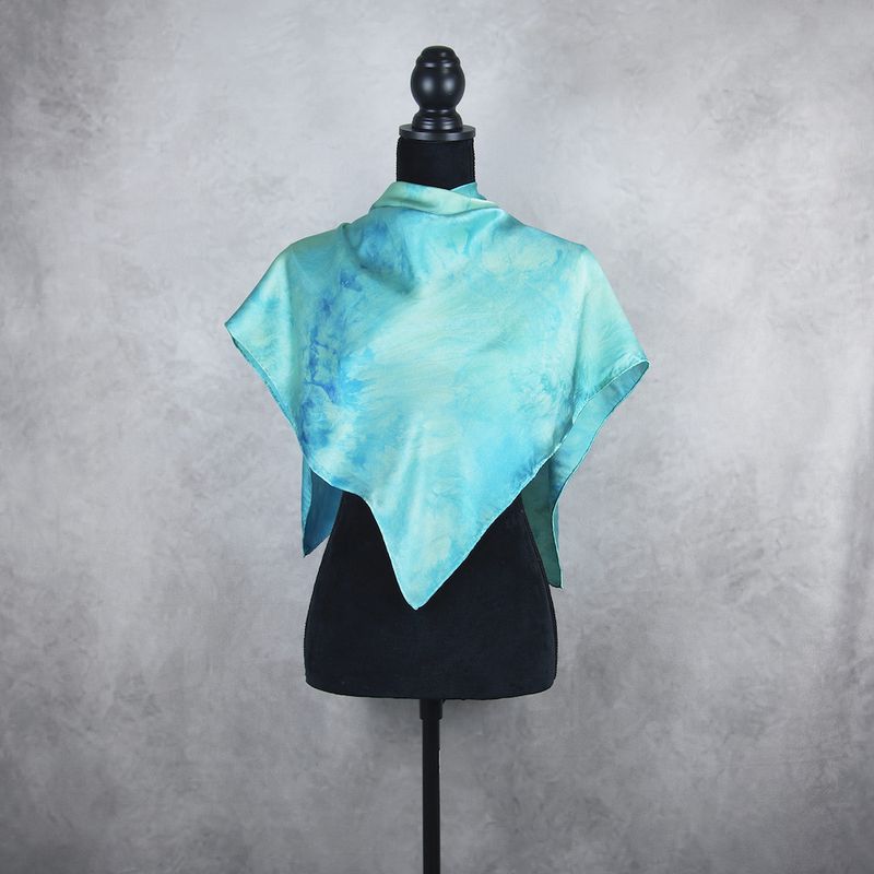Luxusná hodvábna šatka LIMITED_334 – 100 % prírodný hodváb, 90 × 90 cm