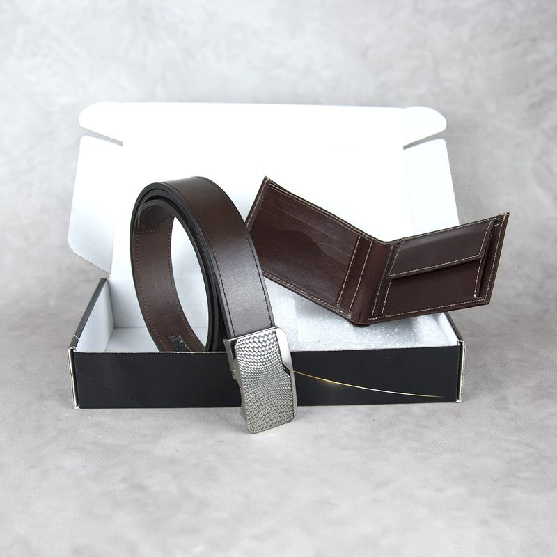 Pánsky darčekový set 05 – kožený opasok s automatickou prackou + kožená peňaženka, tmavo hnedá