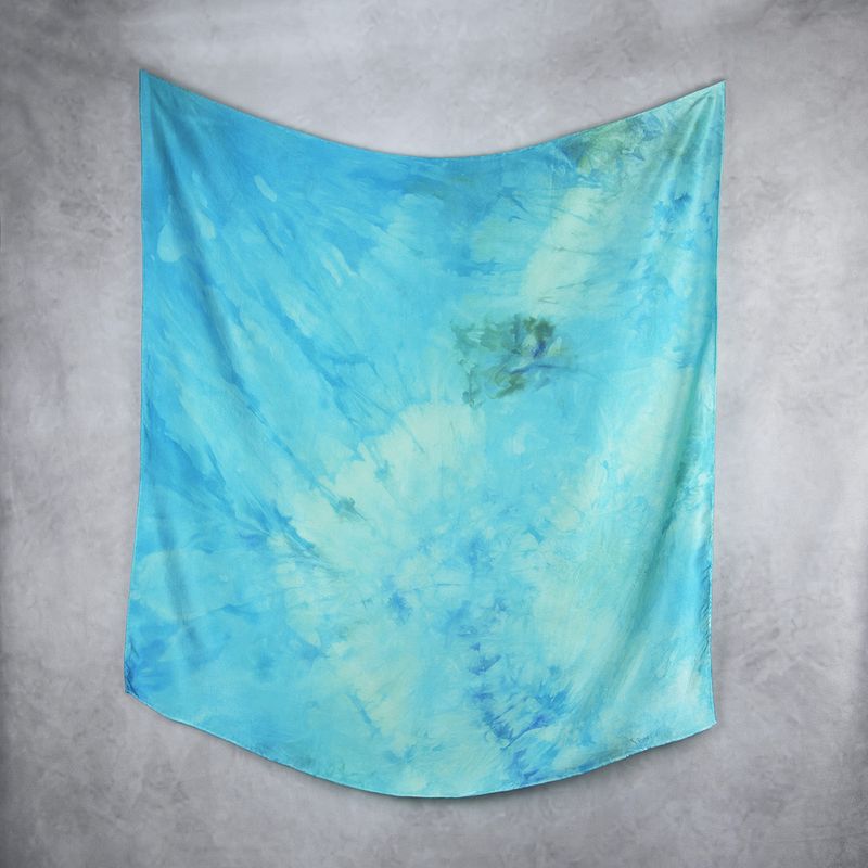Luxusná hodvábna šatka LIMITED_334 – 100 % prírodný hodváb, 90 × 90 cm