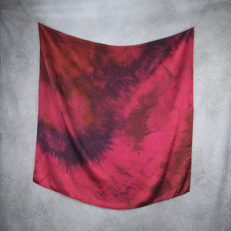 Luxusná hodvábna šatka LIMITED_348 – 100 % prírodný hodváb, 90 × 90 cm