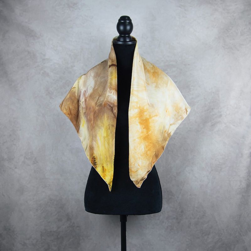 Hodvábna šatka VZOR_45, 85 × 85 cm, Made in Slovakia