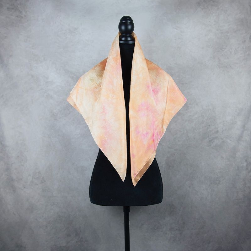 Hodvábna šatka VZOR_65, 90×85cm, Made in Slovakia