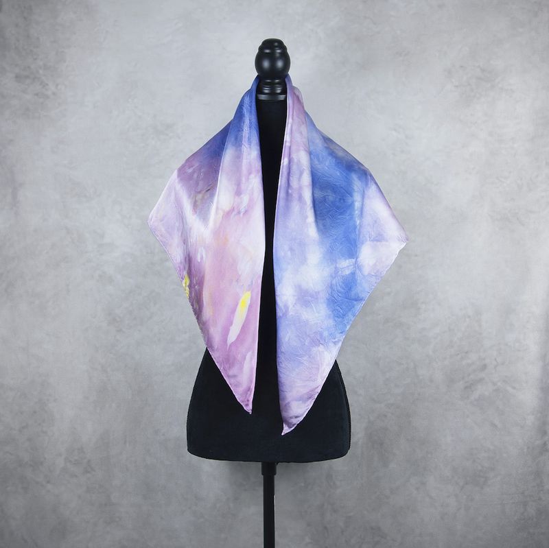 Luxusná hodvábna šatka LIMITED_336 – 100 % prírodný hodváb, 90 × 90 cm