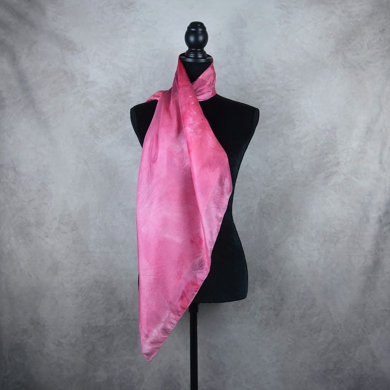 Hodvábna šatka VZOR_39, 85 × 90 cm, Made in Slovakia