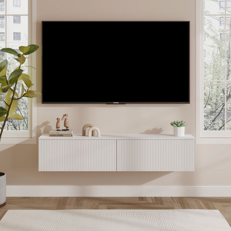 Závesný TV stolík, biely, 140cm, s ryhovanými dvierkami