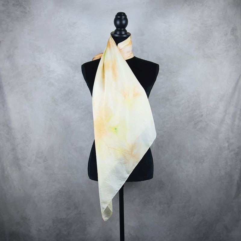Hodvábna šatka VZOR_62, 90×85cm, Made in Slovakia