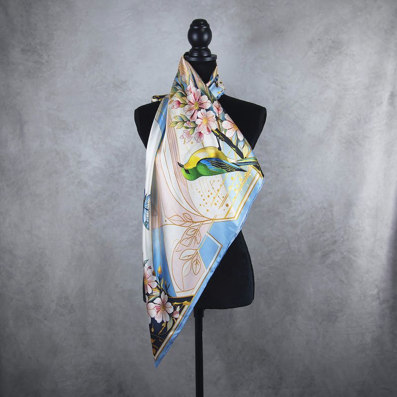 Hodvábna šatka JARNÁ ZÁHRADA – MODRÁ, 100 % prírodný hodváb, 90 × 90 cm