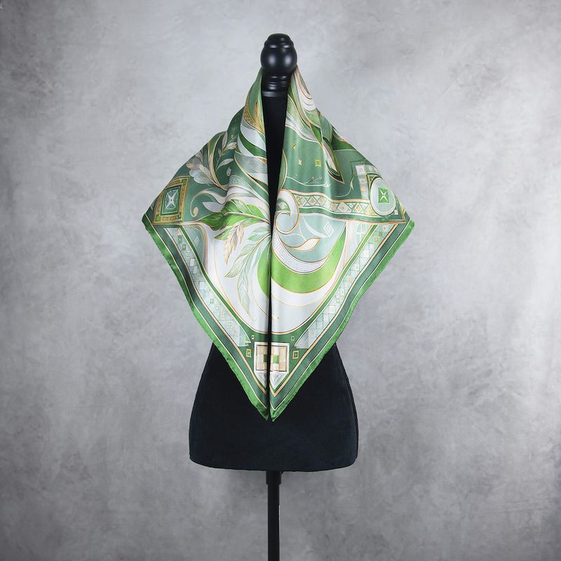Hodvábna šatka LÍŠKA – ZELENÁ, 100 % prírodný hodváb, 90 × 90 cm