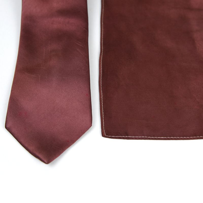 Hodvábna kravata a vreckovka v bordovej farbe, 100% hodváb