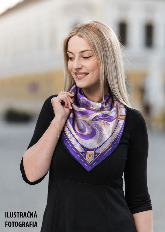 Hodvábna šatka LÍŠKA – PURPUROVÁ, 100 % prírodný hodváb, 90 × 90 cm