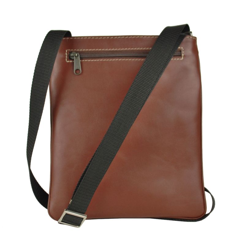 Crossbody kožená taška s dekoračným prešívaním v hnedej farbe